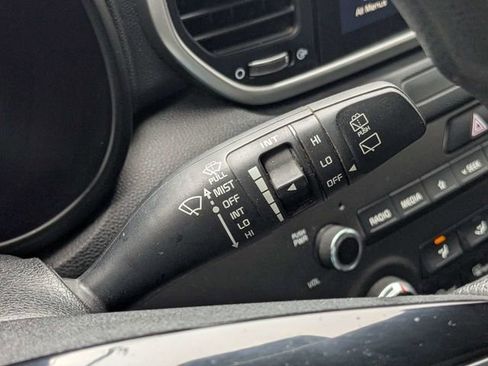 Used 2022 Kia Sportage LX FWD image 25