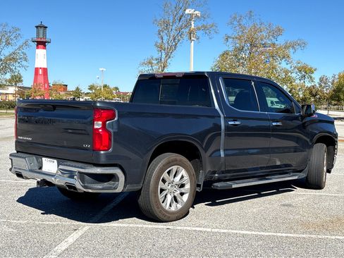 Used 2021 Chevrolet Silverado 1500 LTZ w/ LTZ Convenience Package II image 24