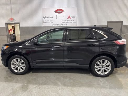 Used 2024 Ford Edge Titanium image 15