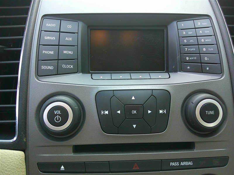 Used 2013 Ford Taurus SEL FWD image 13