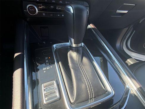 Used 2023 MAZDA CX-5 Signature image 9