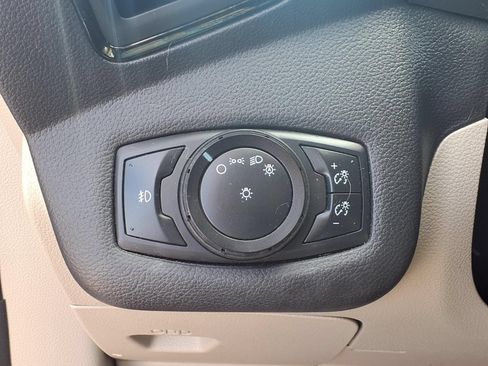 Used 2014 Ford Escape Titanium FWD image 6