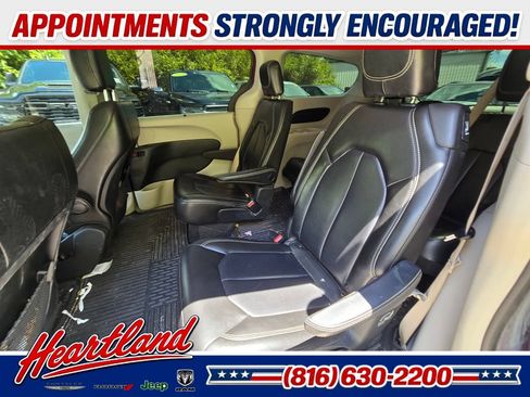 Used 2020 Chrysler Voyager Lxi FWD image 15