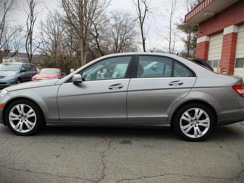 Used 2011 Mercedes-Benz C 300 4MATIC Sedan image 2