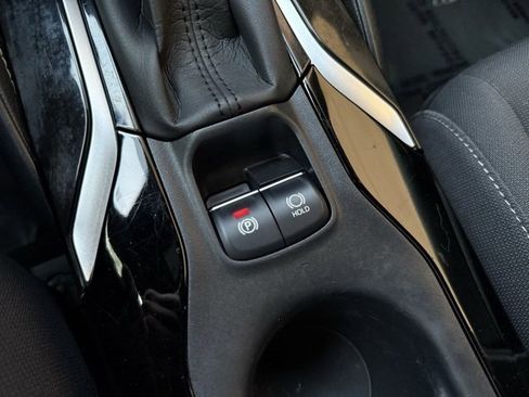 Used 2021 Toyota Corolla SE w/ Carpet Mat Package (TMS) image 23