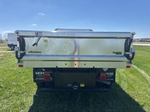 New 2026 Ford F550 4x4 Regular Cab Super Duty image 4