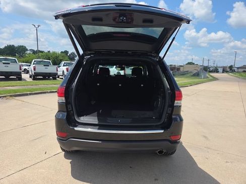 Used 2020 Jeep Grand Cherokee Limited AWD/4WD image 24