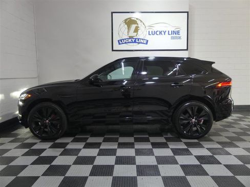 Used 2019 Jaguar F-PACE S image 7