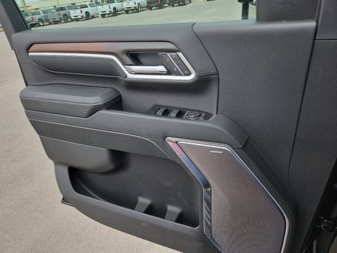 New 2026 GMC Sierra 2500 Denali w/ Denali Reserve Package image 13