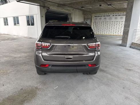 Certified 2021 Jeep Compass Latitude image 6