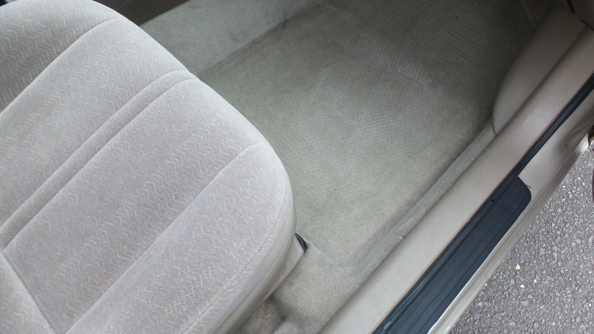 Used 1998 Toyota Camry LE FWD image 61
