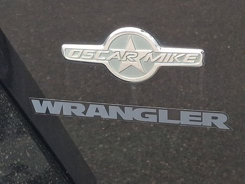 Used 2015 Jeep Wrangler Sport AWD/4WD image 30