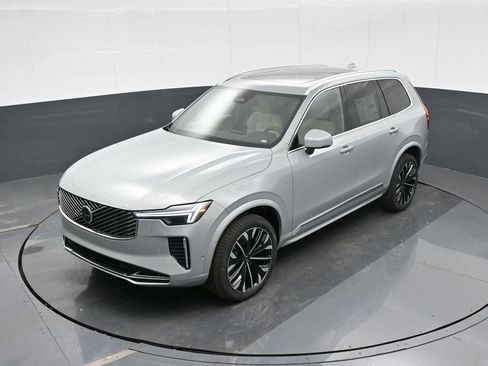 New 2026 Volvo XC90 B6 Plus w/ Protection Package Premier AWD/4WD image 22