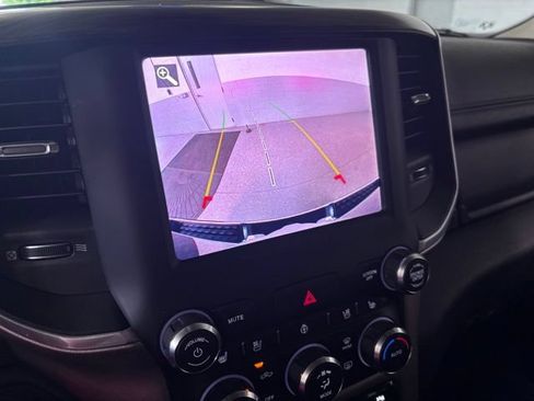 Used 2020 RAM 1500 Laramie AWD/4WD image 15
