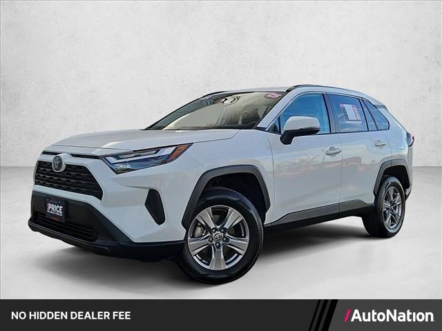Used 2025 Toyota RAV4 XLE FWD image 1