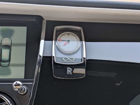 Used 2017 Rolls-Royce Ghost image 38