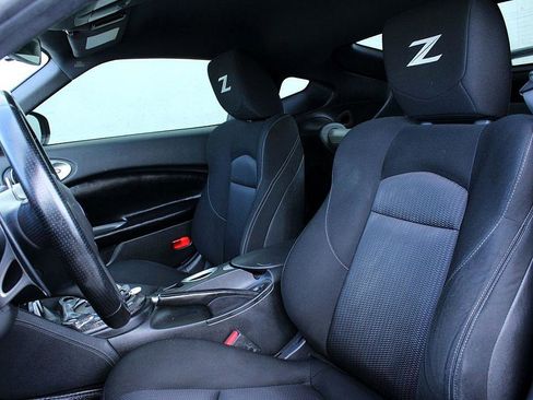 Used 2014 Nissan 370Z Coupe image 12