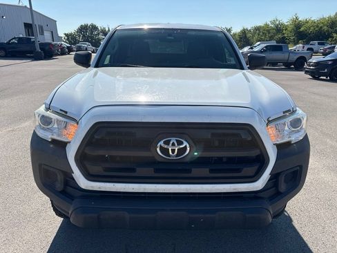 Used 2016 Toyota Tacoma SR RWD image 11
