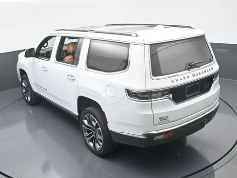 Used 2022 Jeep Grand Wagoneer Series III w/ Rear Seat Video Group 1 image 66