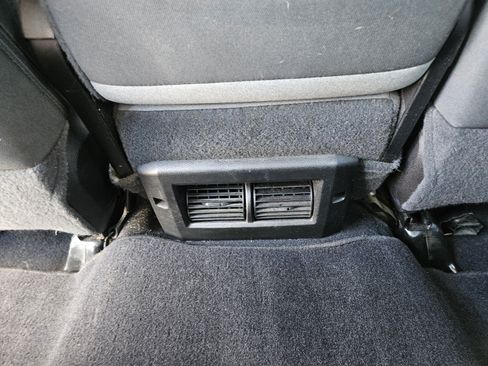 Used 2021 RAM 1500 Classic SLT AWD/4WD image 11