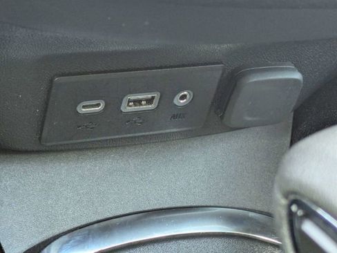 Used 2024 Chevrolet Malibu LT FWD image 21