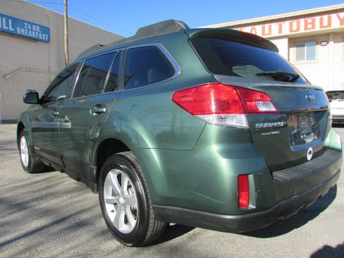 Used 2014 Subaru Outback 2.5i AWD/4WD image 5