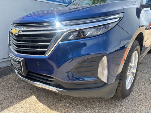 Used 2022 Chevrolet Equinox LT w/ Driver Convenience Package FWD image 11