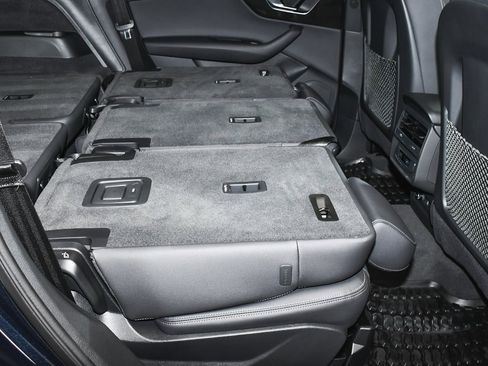 Used 2025 Audi Q7 3.0T Premium w/ Convenience Package image 67