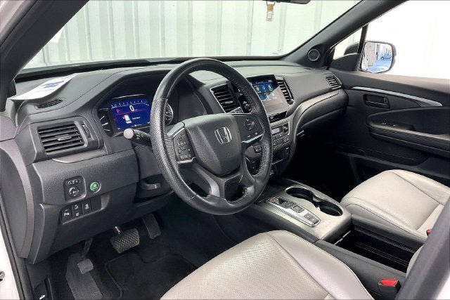 Certified 2023 Honda Passport EX-L image 17