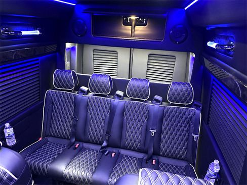 Used 2023 Mercedes-Benz Sprinter 3500 w/ Parking Package image 9