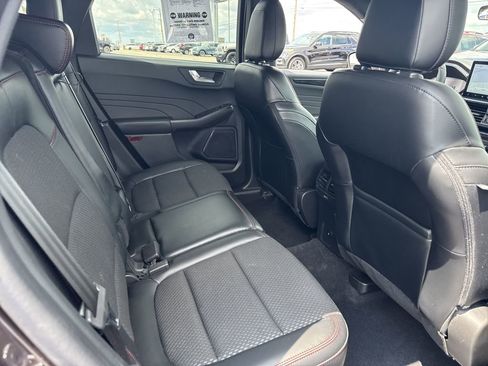 Certified 2023 Ford Escape ST-Line w/ Tech Pack #1 image 17