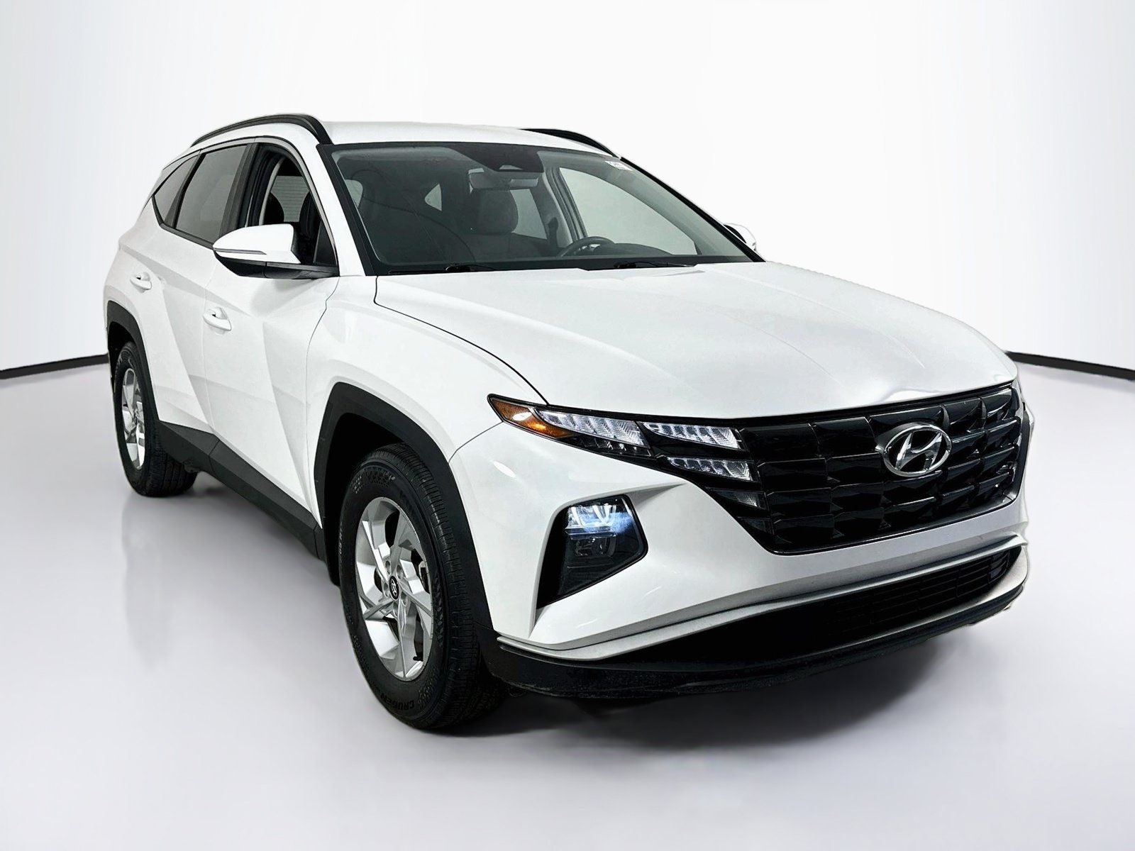 Used 2023 Hyundai Tucson SEL FWD image 3