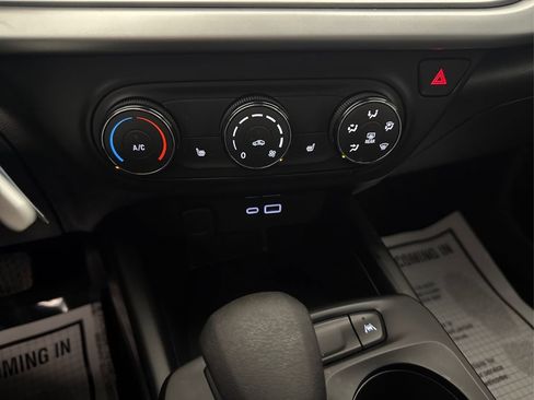 Used 2024 Chevrolet Trax LS w/ LS Convenience Package FWD image 35