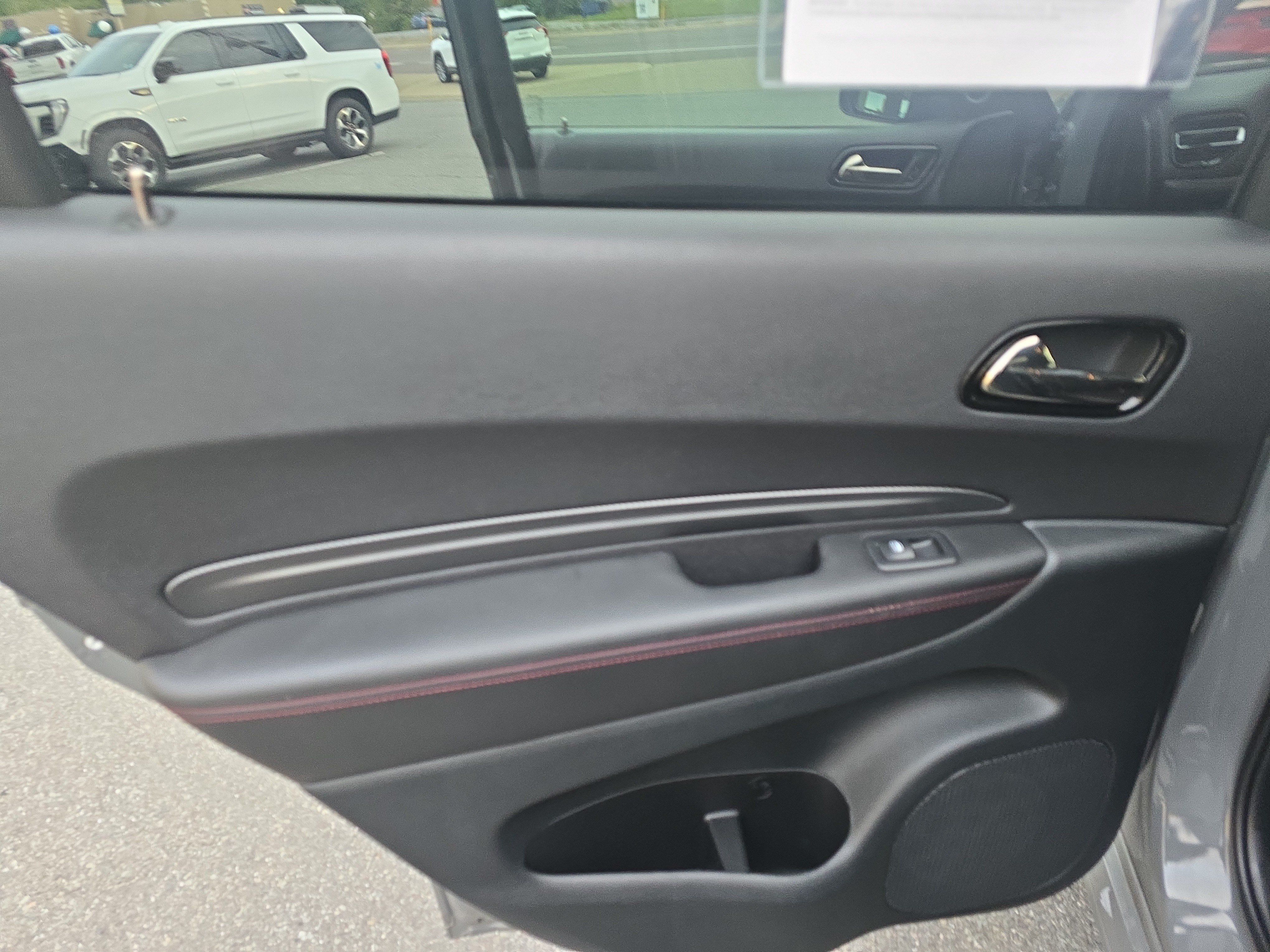 Used 2025 Dodge Durango GT AWD/4WD image 24