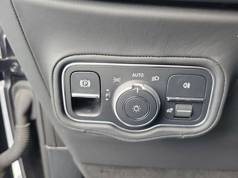 Used 2025 Mercedes-Benz G 550 image 21