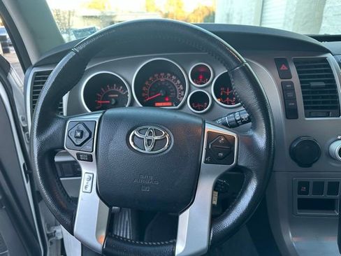 Used 2015 Toyota Sequoia SR5 image 17