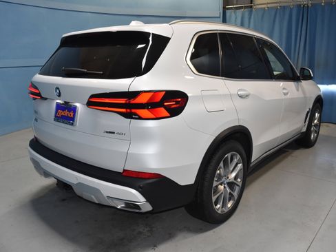 New 2026 BMW X5 xDrive40i w/ Executive Package image 24