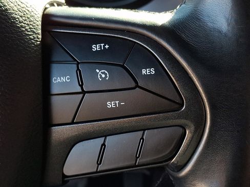 Certified 2019 Dodge Challenger SXT image 21