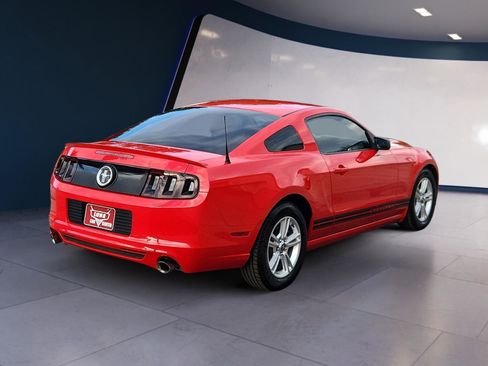 Used 2013 Ford Mustang Coupe image 5