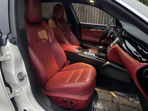 Used 2018 Maserati Quattroporte S GranSport image 14