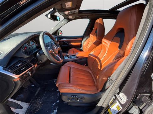 Used 2016 BMW X5 M image 2