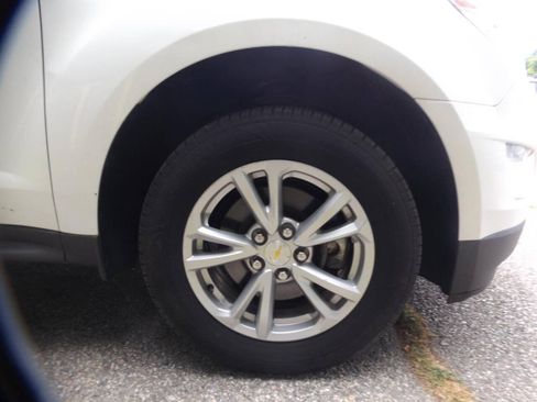 Used 2017 Chevrolet Equinox LT w/ Convenience Package FWD image 22