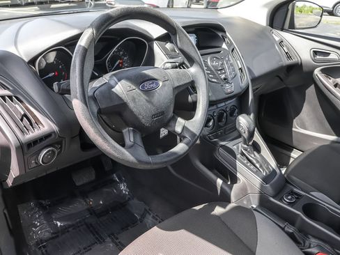 Used 2014 Ford Focus S FWD image 5