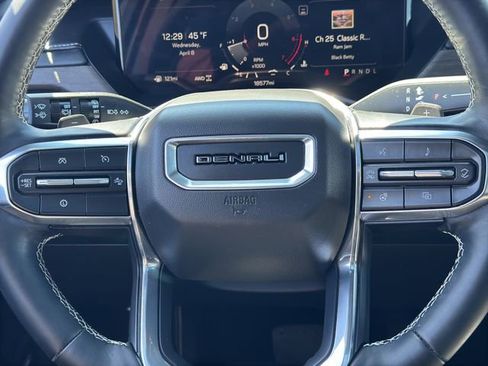 Used 2024 GMC Acadia Denali AWD/4WD image 16