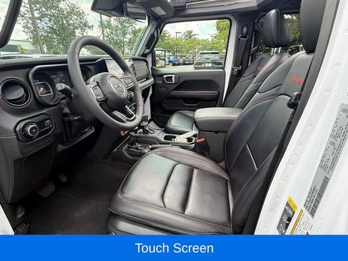 Certified 2025 Jeep Wrangler Unlimited Rubicon AWD/4WD image 9