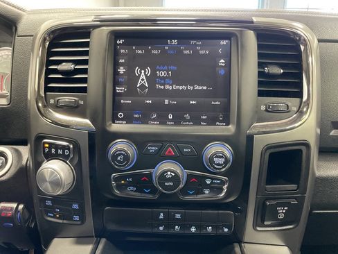 Used 2018 RAM 1500 Sport w/ Sport Premium Group image 40