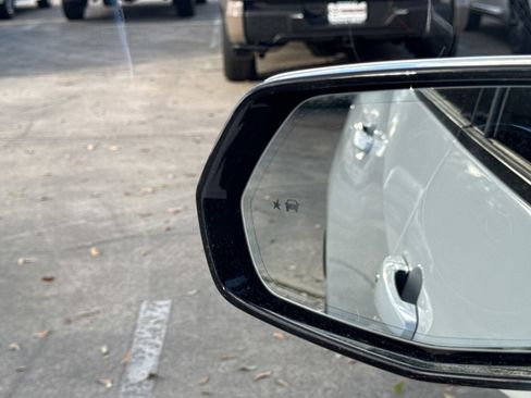 Used 2021 Chevrolet Blazer LT w/ Sound & Technology Package image 19