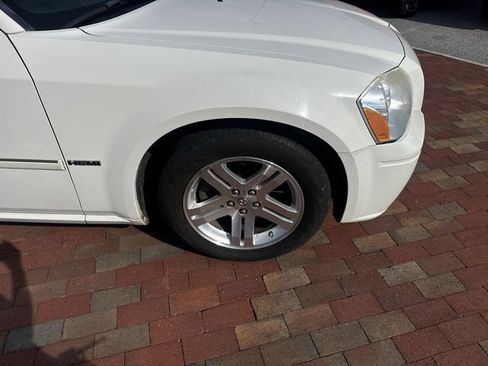 Used 2007 Dodge Magnum R/T w/ Convenience Group II RWD image 17