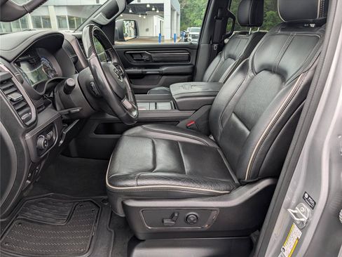 Used 2022 RAM 1500 Limited AWD/4WD image 11