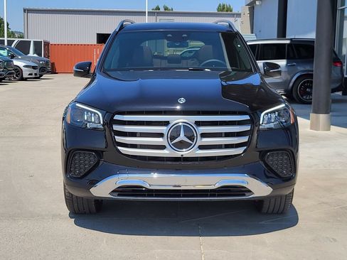 Used 2025 Mercedes-Benz GLS 450 4MATIC image 42